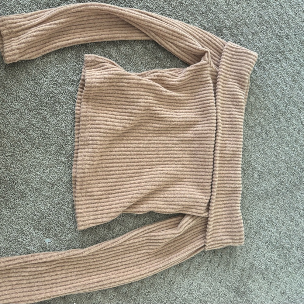 Chic Ribbed Knit Sweater